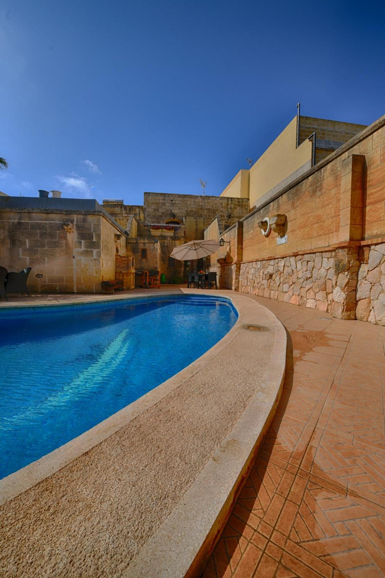 Villa Razzett Ta' Twil